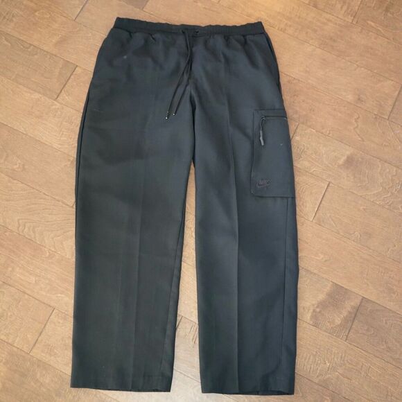 Men Large Nike Tech Pack Woven Utility Commuter Cargo Pant Trousers FB7525-010 - Picture 4 of 8
